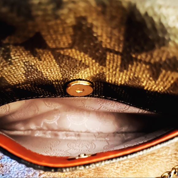 Michael Kors Crossbody - Picture 3 of 5